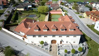 Expose Cafe/Reataurant und 9 Wohneinheiten mit ca. 700m² Wohn-/Nutzfläche auf ca. 3600m² Grund.