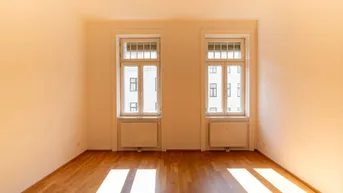 Expose SCHÖNE 3 - ZIMMER WOHNUNG / NÄHE AUGARTEN