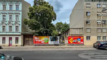 Expose GRUNDSTÜCK MIT ALTBESTAND UND ERHEBLICHEM ENTWICKLUNGSPOTENZIAL / NÄHE EINKAUFSZENTRUM HERNALS