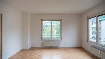 Expose SCHÖNE 2 - ZIMMER WOHNUNG / NÄHE KRANKENHAUS GÖTTLICHER HEILAND