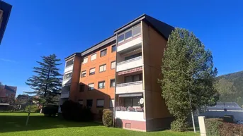 Expose 3-Zimmer-Eigentumswohnung mit Loggia und eigener Garage