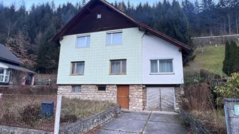 Expose Vielseitiges Ein- oder Zweifamilienhaus in Eisenerz – Perfekte Lage für Freizeit und Sport