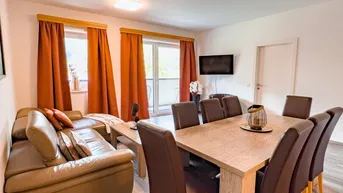 Expose Lage, Lage, Lage – Barrierefreie Penthousewohnung mit Lift