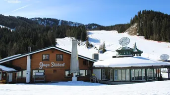 Expose Das traditionelle "Jaga Stüberl" im Skigebiet Schladming - Reiteralm zu verkaufen
