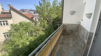 Expose Zentrum: Charmante 3-Zimmer-Wohnung mit Balkon!