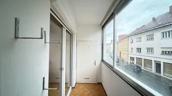 Expose Komfortables Wohnen mit verglaster Loggia – 2-Zimmer