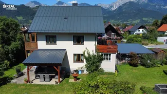 Expose Einfamilienhaus in Admont in Grünlage mit Blick auf die Berge der Umgebung