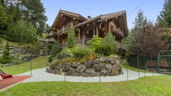 Expose Luxus Chalet mit Familienwohnhaus und Nebengebäuden im Bezirk Deutschlandsberg