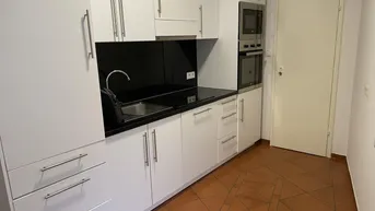 Expose Nähe Citypark/Anlegerhit: sanierte 2-Zimmer-Wohnung in zentraler Lage
