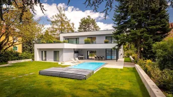 Expose Beeindruckende Designer-Villa mit Pool und Poolhaus zum Soforteinzug!