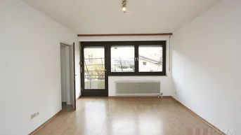Expose ANFRAGEN BITTE NUR PER MAILGARCONNIERE MIT BALKONMAXGLAN