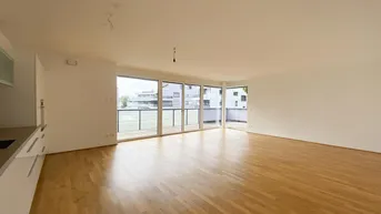 Expose 3-ZIMMER LYFESTYLE MIT TERRASSE // NONNTAL