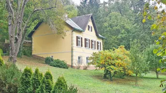 Expose Sonderimmobilie- ehemaliges Forsthaus mit 2.500 m² idyllischem Garten