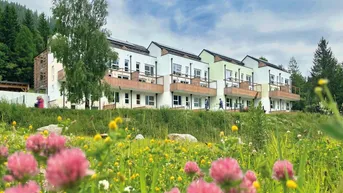 Expose 24 – TIME OUT mit FLAIR – Erstbezug und Provisionsfrei einer exklusiven Dachgeschoss-Maisonette am Semmering