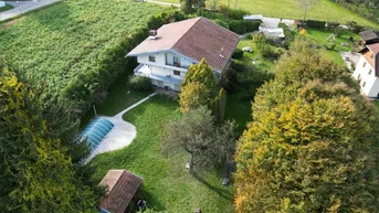 Expose Großzügiges Wohnhaus mit 3 Zimmern zur Vermietung und riesigem Garten mit Pool!