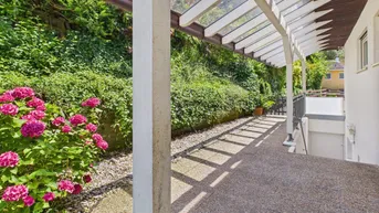 Expose Wohnen mit Weitblick – Zweifamilienhaus mit Gartenidylle mitten in Feldkirch