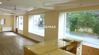 Expose Zentrales Geschäftslokal / Büro mit charmantem Gewölbe