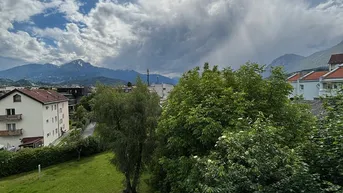 Expose Schön sanierte 3-Zimmer Wohnung mit Ausblick