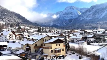 Expose Toplage und Tradition: Hotel in den Tiroler Bergen an der Zugspitze!