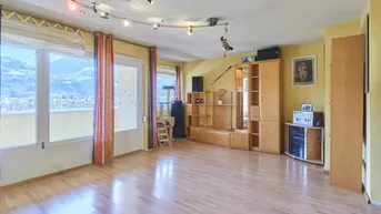 Expose Familien(t)raum mit Bergblick – 4-Zimmer-Dachgeschoßwohnung in sonniger Ruhelage