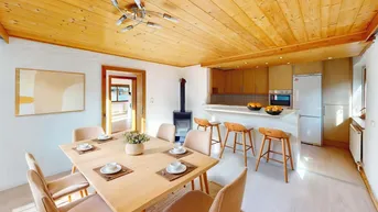 Expose Attraktives Mehrfamilienhaus mit flexibler Wohnnutzung und Panoramablick in Mötz!