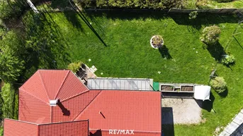 Expose Mehrfamilienhaus - Exklusives Wohnen im Landhausstil – Ruhe, Natur und Komfort vereint!