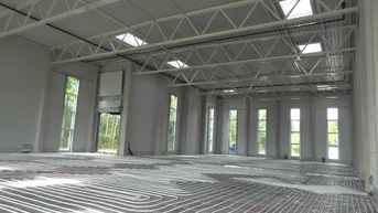 Expose Zwei neue bzw. neuwertige Gewerbehallen gelangen im Gewerbegebiet von Wattens zur Vermietung - auch einzeln anmietbar