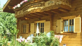Expose Charmantes Tiroler Bio-Blockhaus in Zirl zum Kauf
