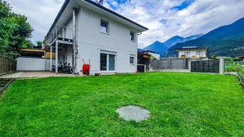 Expose Stilvolles Haus mit großem Garten, Sauna und Traumlage!