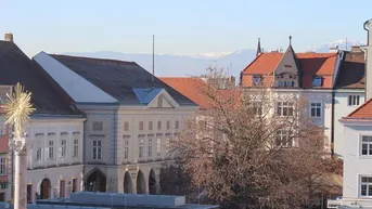 Expose Im Zentrum der Stadt -Großzügige Altbauwohnung