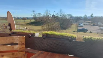 Expose Attraktive 3-Zimmer-Wohnung mit Loggia und Blick ins Grüne