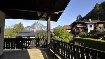 Expose Schöner Wohnen: Angenehme 204m² Wohnfläche in hervorragendem Pflegezustand auf großzügigem 1.175m²-Grundstück in Ruhelage!