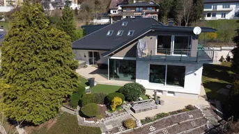 Expose Sensationelle, äußerst gemütliche Dachgeschosswohnung in absoluter Ruhelage im Villenviertel von Gmunden!