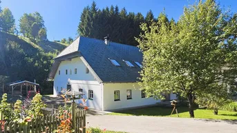 Expose Ein Juwel, ein Sacherl des 18. Jahrhunderts – Historisches Anwesen mit modernem Wohntraum und idyllischem Grundstück!
