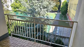 Expose Modernisierte, sonnige Loggia-Wohnung in Oberdöbling!