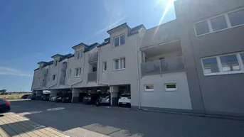 Expose „WOHNEN WIE IM URLAUB“ Schöne 2-Zimmer-Wohnung mit Balkon im 2. Liftstock inkl. PKW-Stellplatz