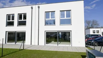 Expose Modernes Niedrigenergiehaus, belagsfertig. Provisionsfrei!