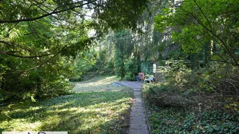 Expose Schöner Kleingarten-Baugrund mit eigener PKW Zufahrt und Wienblick!