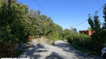 Expose Schöner Kleingarten-Baugrund mit eigener PKW Zufahrt und Wienblick!