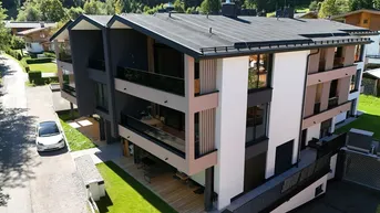 Expose Sonniges Penthouse mit großzügigen Außenflächen im Riverside Kirchberg