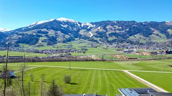 Expose Ruhig gelegenes Hanggrundstück mit Weitblick in Hart im Zillertal zu kaufen