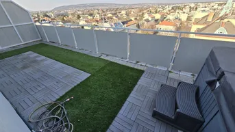 Expose ++ ABSOLUTER FAMILIENTRAUM + FERNBLICK + Neubau + Klimaanlage + DAN Küche + 5 Zimmer, sonnige Dachgeschosswohnung im 9ten Stock + 2 Dachterrassen 52m²
