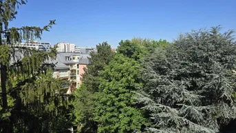 Expose ++ NEUBAU BJ 1982+ RUHIG + Ausgezeichneter Ausblick +Erstbezug + Sanierte Dachgeschosswohnung +