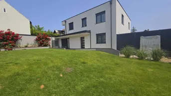 Expose ++ECHTE Traumhaus++ ÜBERZEUGEN SIE SICH SELBST ++ Neuwertiges Reihenhaus mit Garten und 2. Terrassen ++ 30.Min.von Wien entfernt