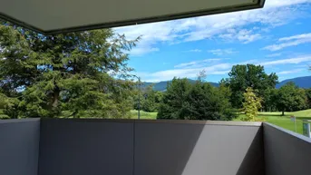 Expose Erstbezug! 2 Zimmer Wohnung mit großem Eckbalkon in Morzg