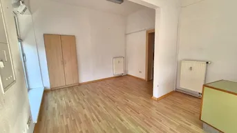 Expose Toplage: Geräumiges Ladenlokal (54m²) mit Schaufenster im Zentrum von Fürstenfeld!