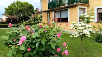 Expose Großzügiges Einfamilienhaus (175m²) mit einem wunderschönen angelegten Garten in Hainersdorf - Thermenregion!