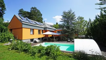 Expose Familienparadies mit Pool und Wellnessbereich in idyllischer Zentrumslage
