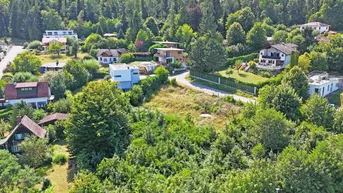 Expose Fabelhaftes Grundstück mit Seeblick in begehrter Toplage am Bartberg