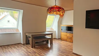 Expose Großzügige 4-Zimmerwohnung mit Gemeinschaftsgarten im Zentrum